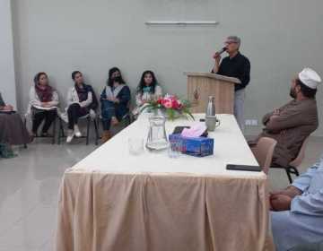 Meeting-with-senior-students-4